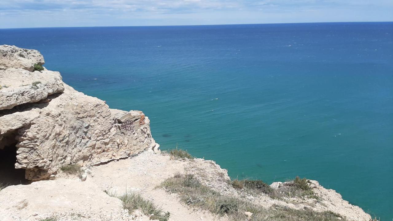 T2 cabine avec très belle vue sur le port de plaisance Leucate Extérieur photo