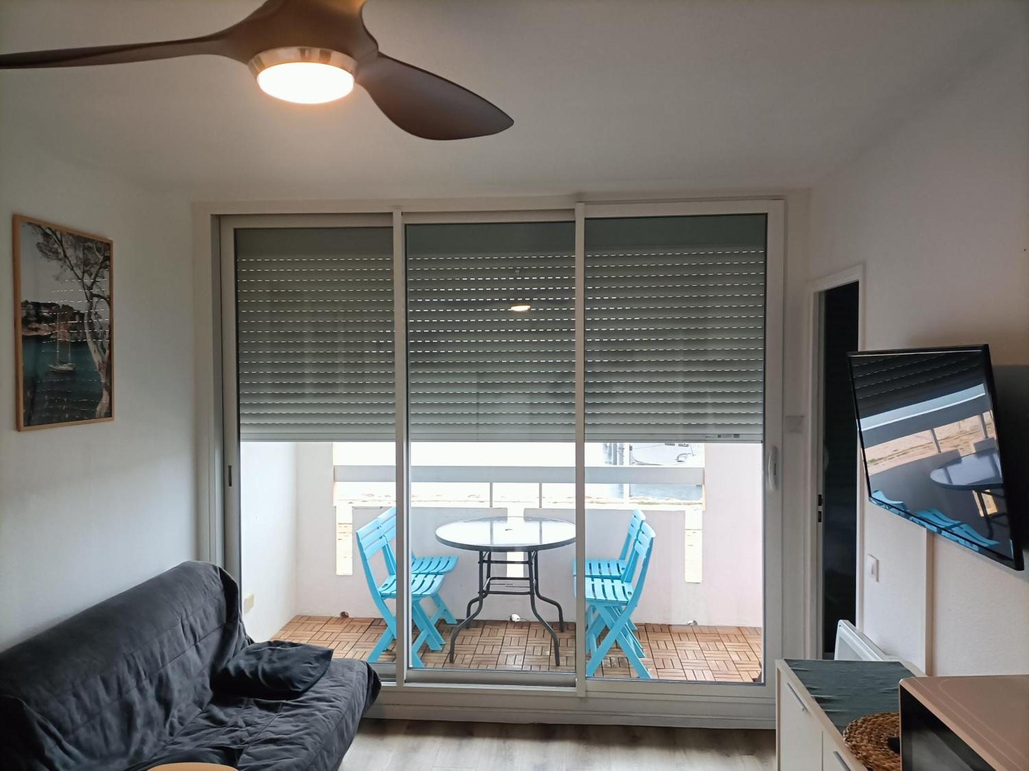 T2 cabine avec très belle vue sur le port de plaisance Leucate Extérieur photo